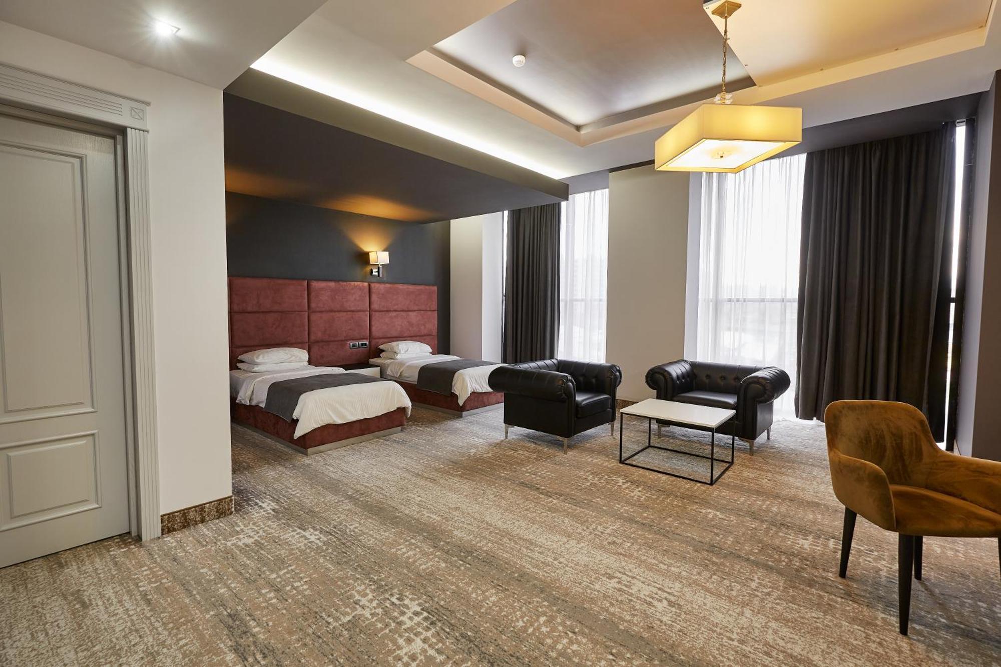 Aghababyan'S Hotel Jerevan Eksteriør billede A suite at the hotel