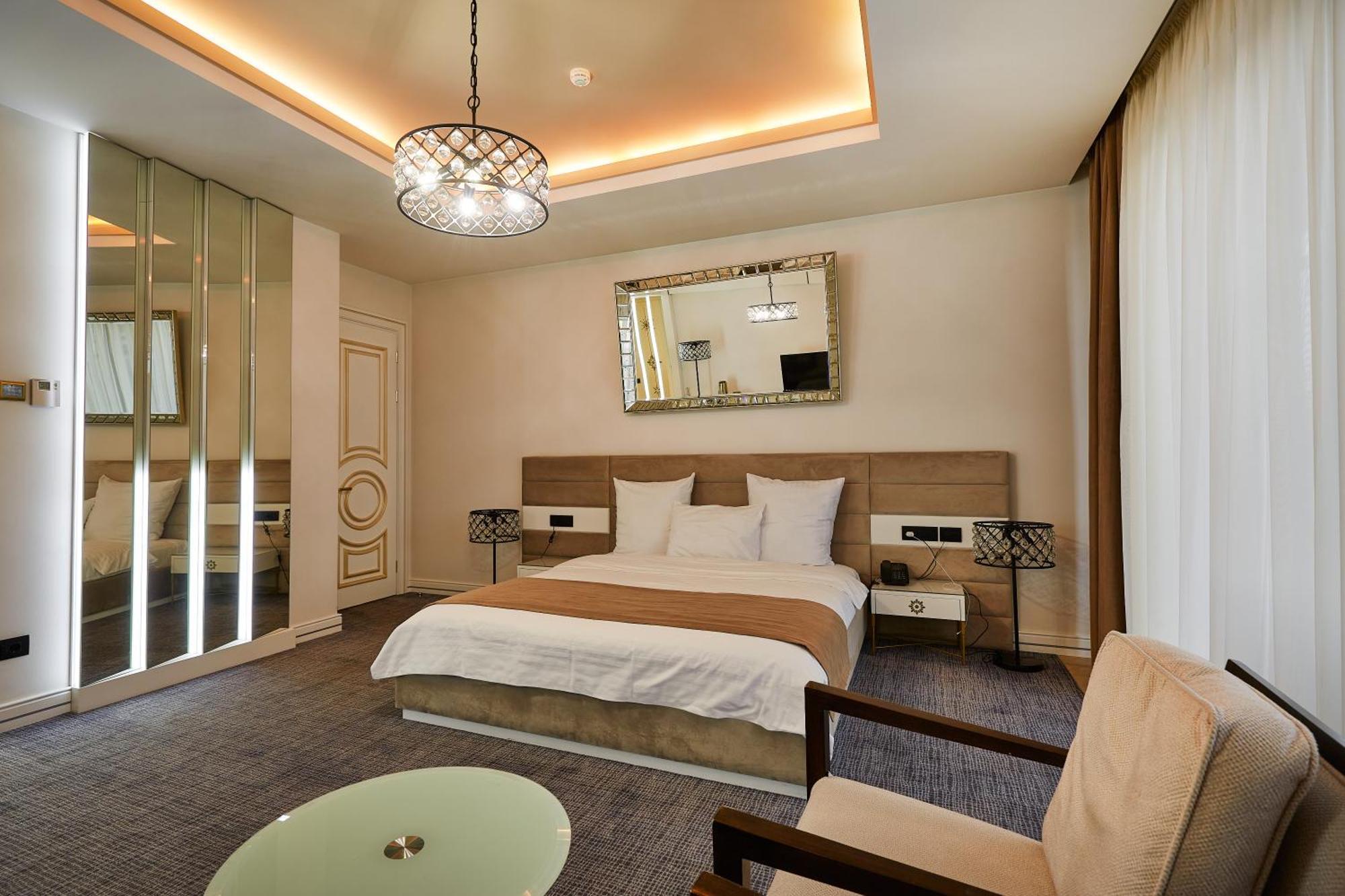 Aghababyan'S Hotel Jerevan Værelse billede Suite